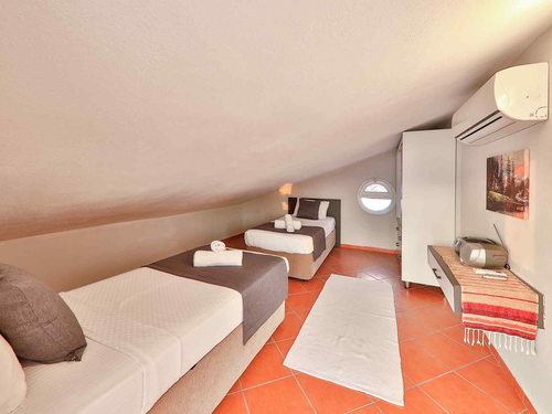  gece  -  Kasım
  | Kalkan’da Deniz Manzaralı Lüks Villa, Merkezi Konumda Rüya Tatil